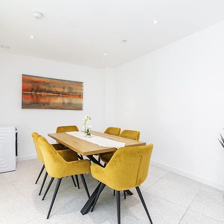לונדון Luxury Spacious Flat With Communal Gardens And Parking מראה חיצוני תמונה