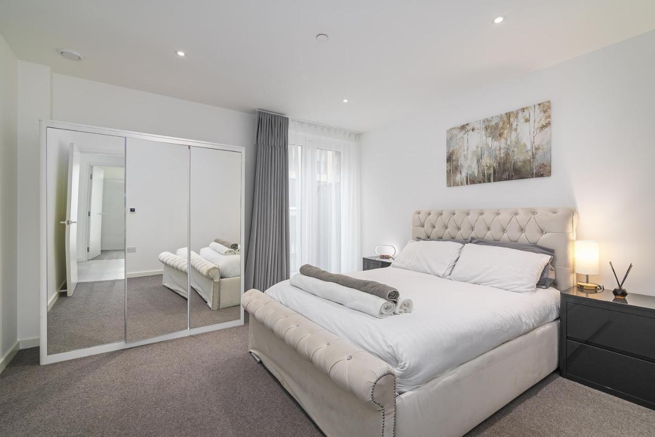לונדון Luxury Spacious Flat With Communal Gardens And Parking מראה חיצוני תמונה
